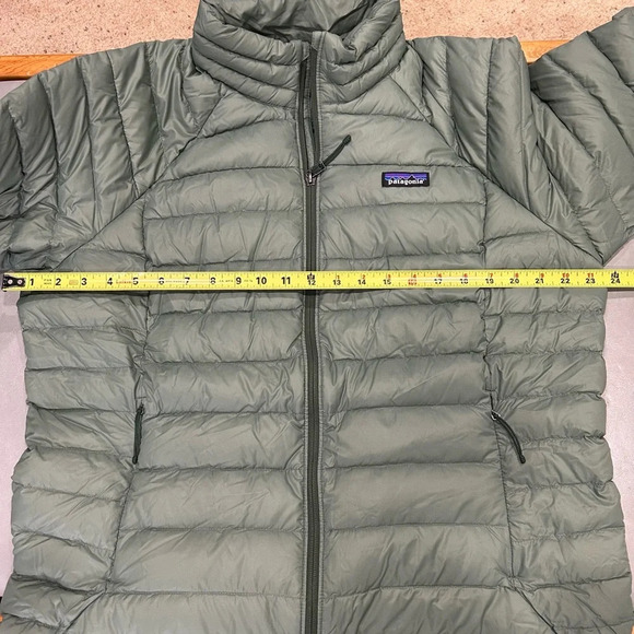 Patagonia Women’s XL Down Sweater Puffer Jacket Green NWT Puff 2 - Picture 12 of 14